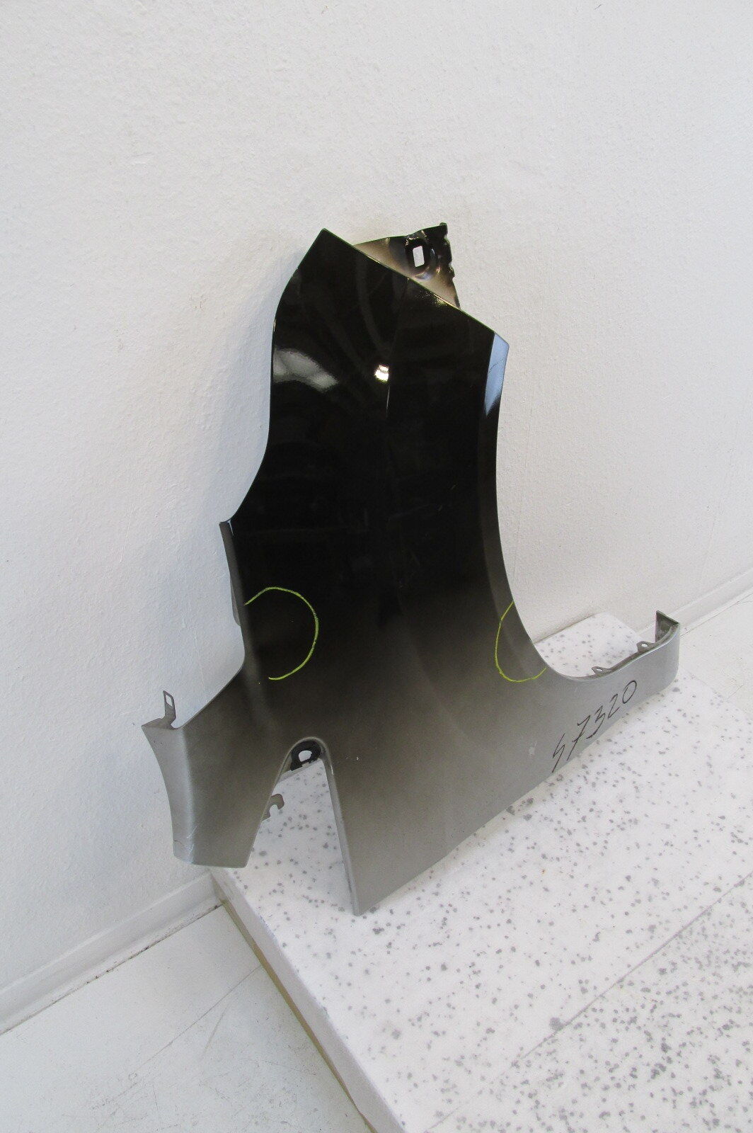 Ford Focus Kotflügel  rechts  Beifahrerseite  Bumper  original Av11 R16015