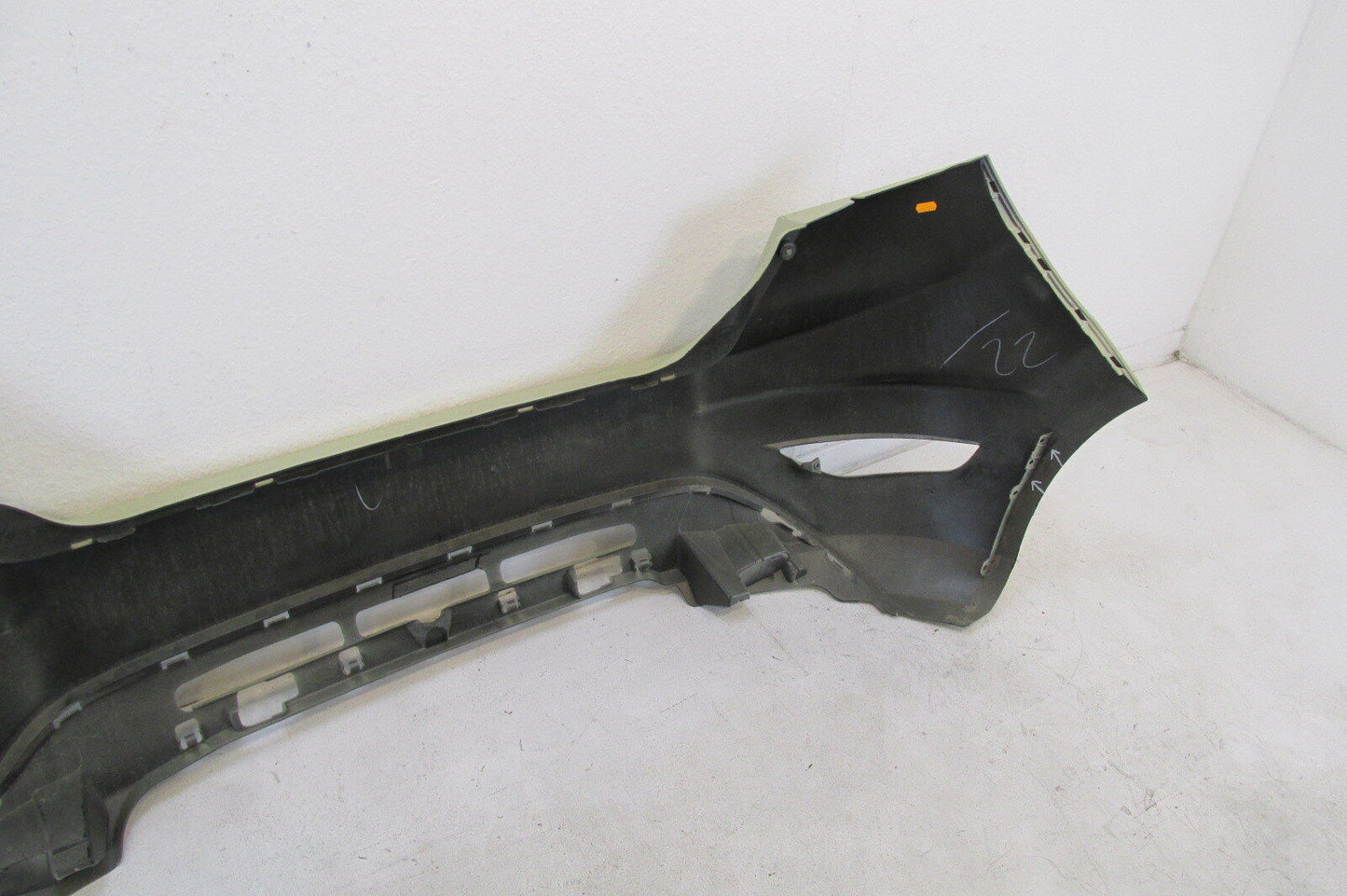 Stoßstange Ford Fiesta Heckschürze  8A6117906A  Bumper original hinten