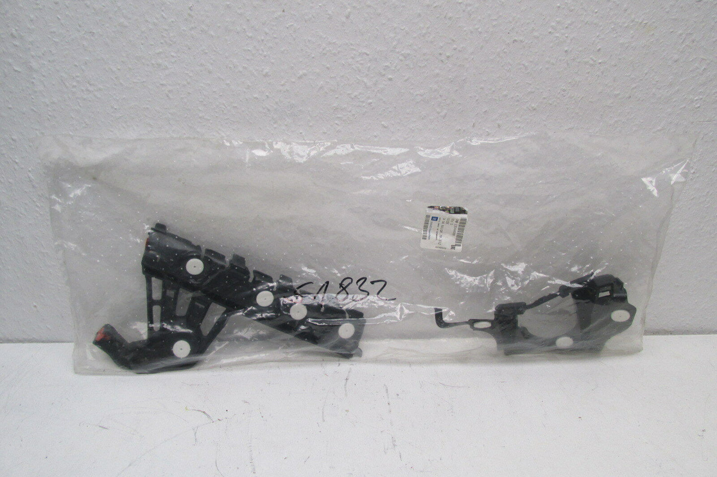 Opel Astra J Stoßstange Halter Führung Halterung gm 13368088 original