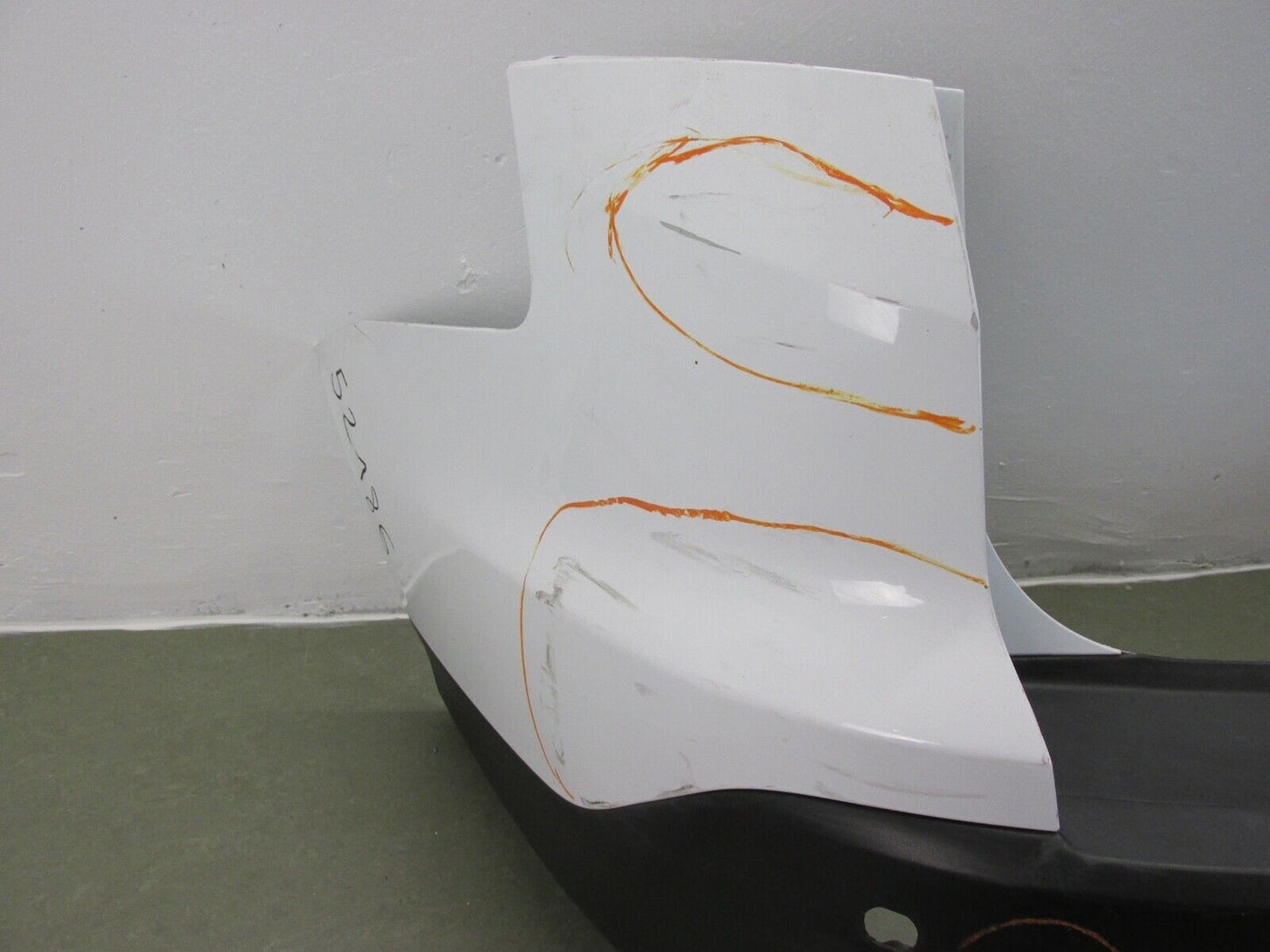 Ford Focus 3 Stoßstange Stoßfänger Heckschürze Hinten original BM51 17865 A  PDC
