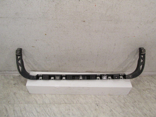 VW Passat 3C Variant - Halterung - hinten - Heckschürze - Stoßstange 3C9807863A