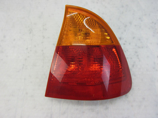 BMW 3 E46 Tourig Kombi Rückleuchte hinten rechts Rücklicht original 7165880011