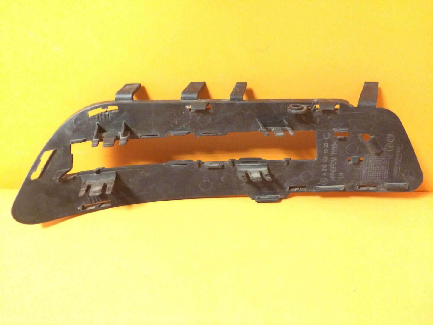 Mercedes E Klasse A212 Lampen Blende Stosstangen Abdeckung A2128851523 Links