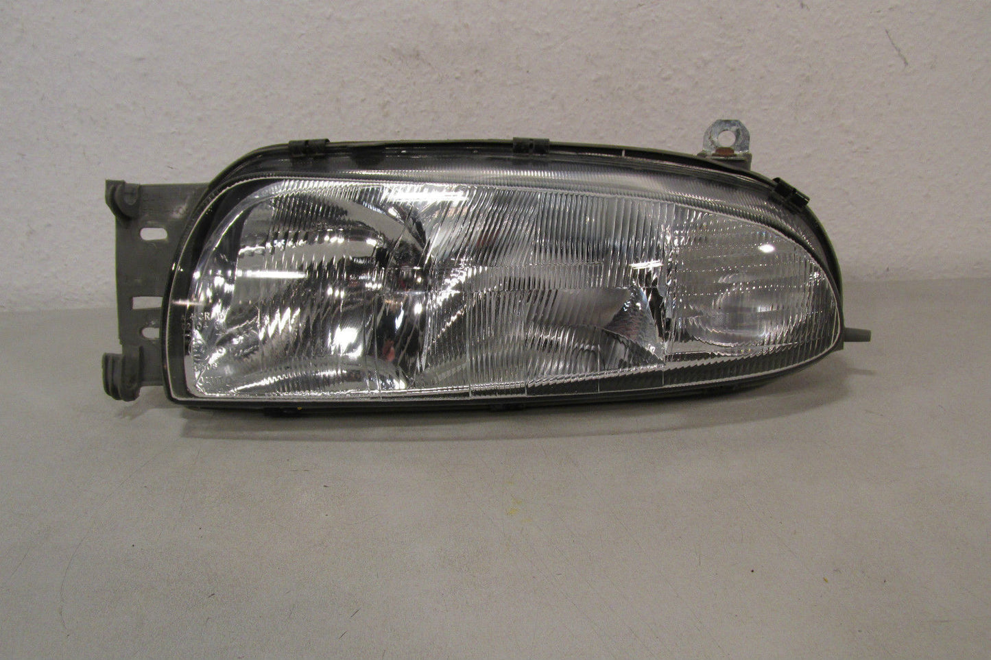 Ford Fiesta  Frontscheinwerfer  links  Scheinwerfer  13030234  original