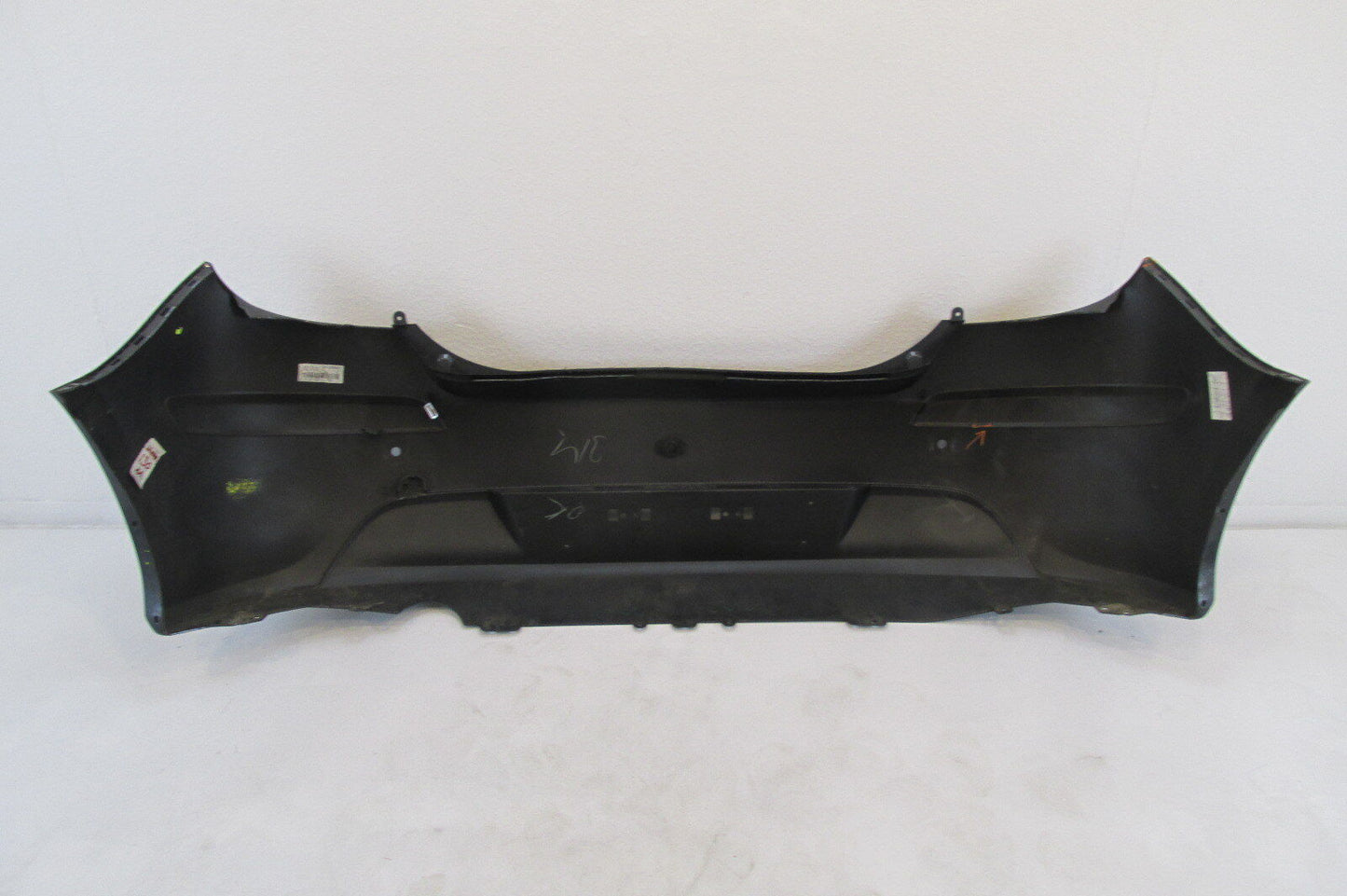Hyundai i30   Stoßstange  hinten  888112R600  PDC  original Stoßfänger