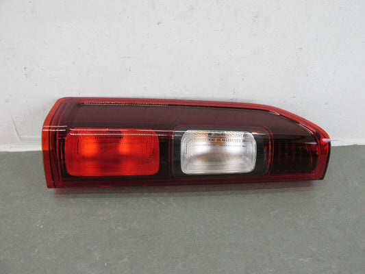 Neu original HECKLEUCHTE hinten links Opel VIVARO B COMBI 93867974