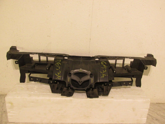 Mazda 3 original Grill Frontmaske Frontgträger Kühlergrill  original  BCW8507M1