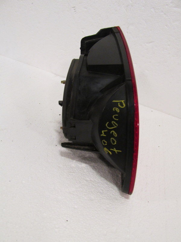 Peugeot 406 Kombi  Rücklicht  hinten innen links  Heckleuchte  45505