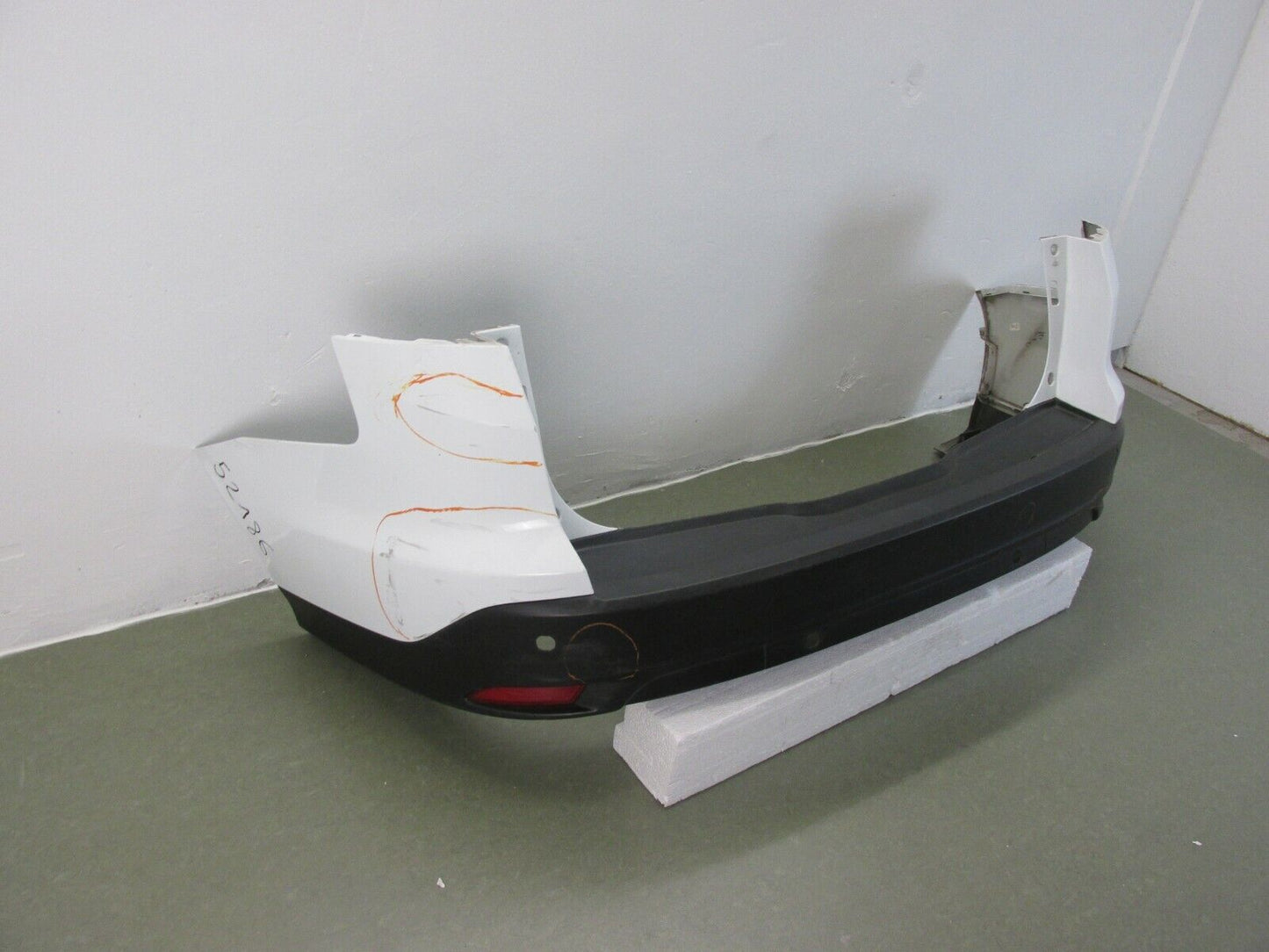 Ford Focus 3 Stoßstange Stoßfänger Heckschürze Hinten original BM51 17865 A  PDC