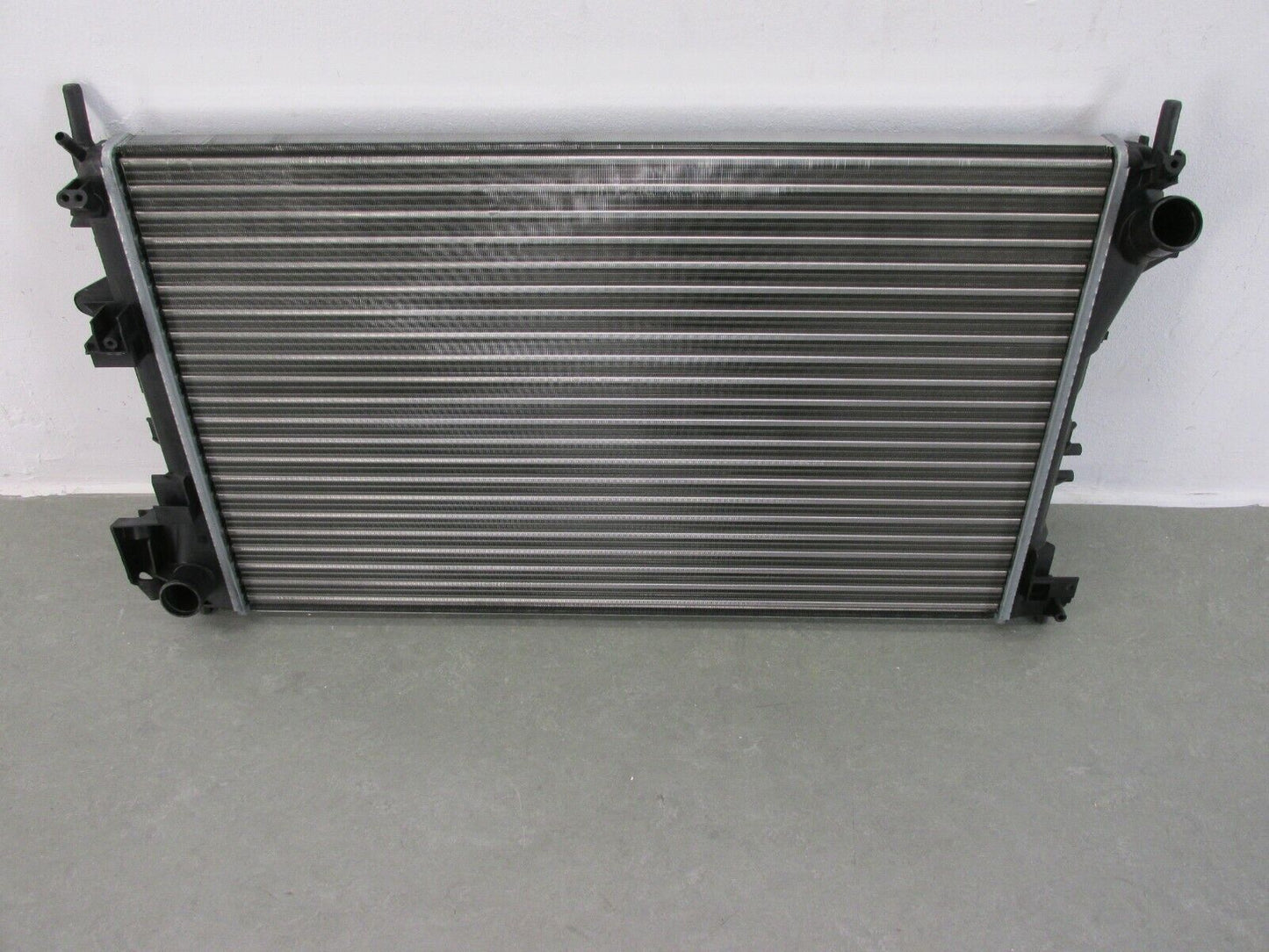 Neu Opel Vectra Signum Wasserkühler Kühler original 95524868