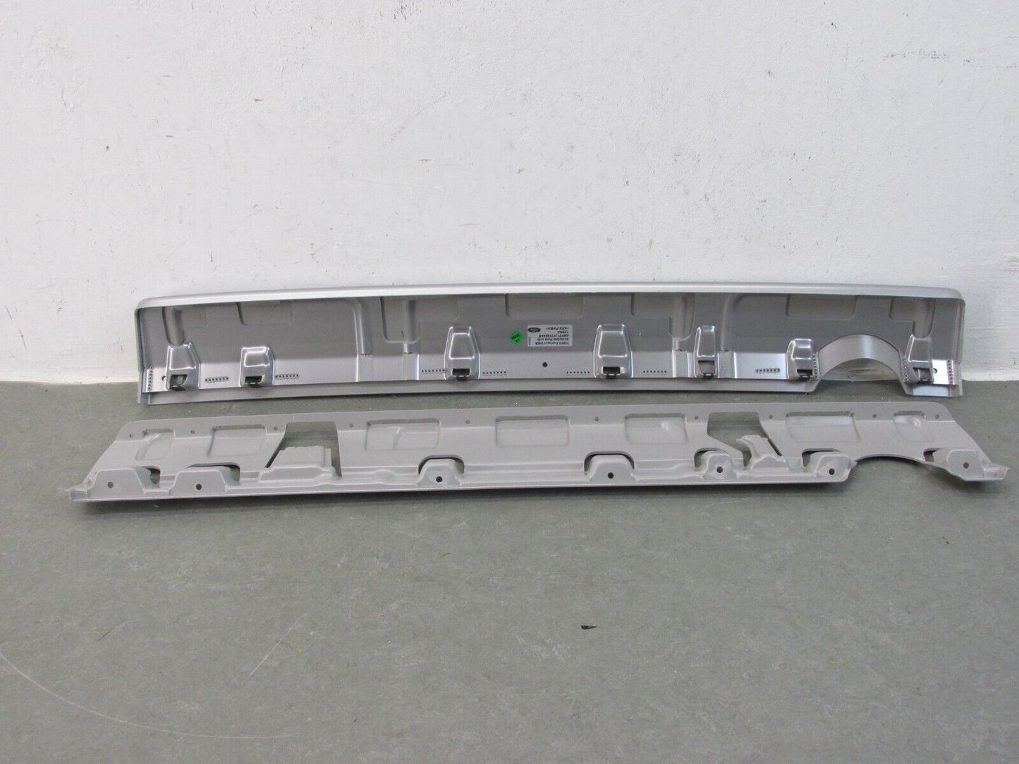 original Ford Connect V408 Unterlippe Diffusor Stoßstange Hinten AMFT1J17F884AB