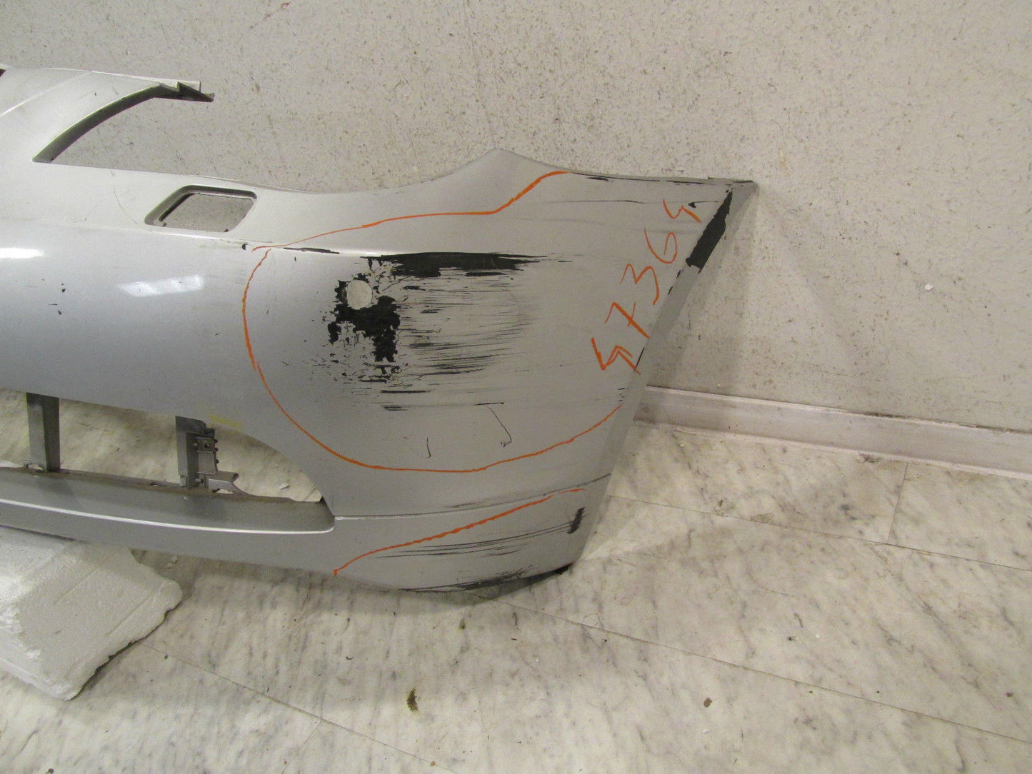 BMW 5 E60/61 Stoßstange  vorne  Stoßfänger  51117033700   original