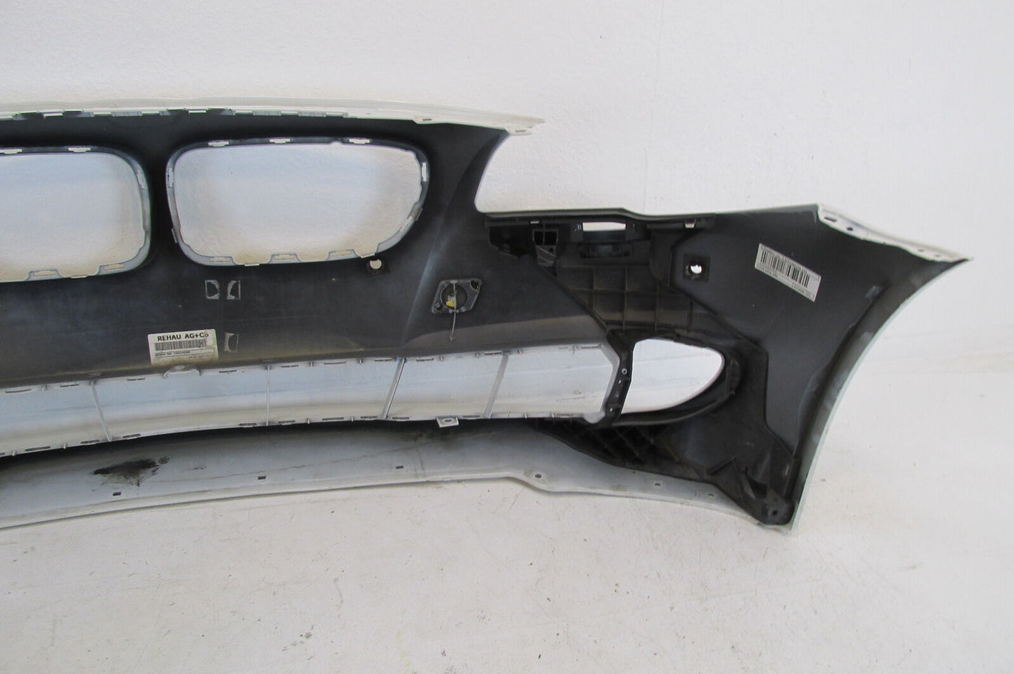 BMW 5 er F10 F11 Stoßstange  PDC  SRA  FRONTSCHÜRZE 5111 7200 712
