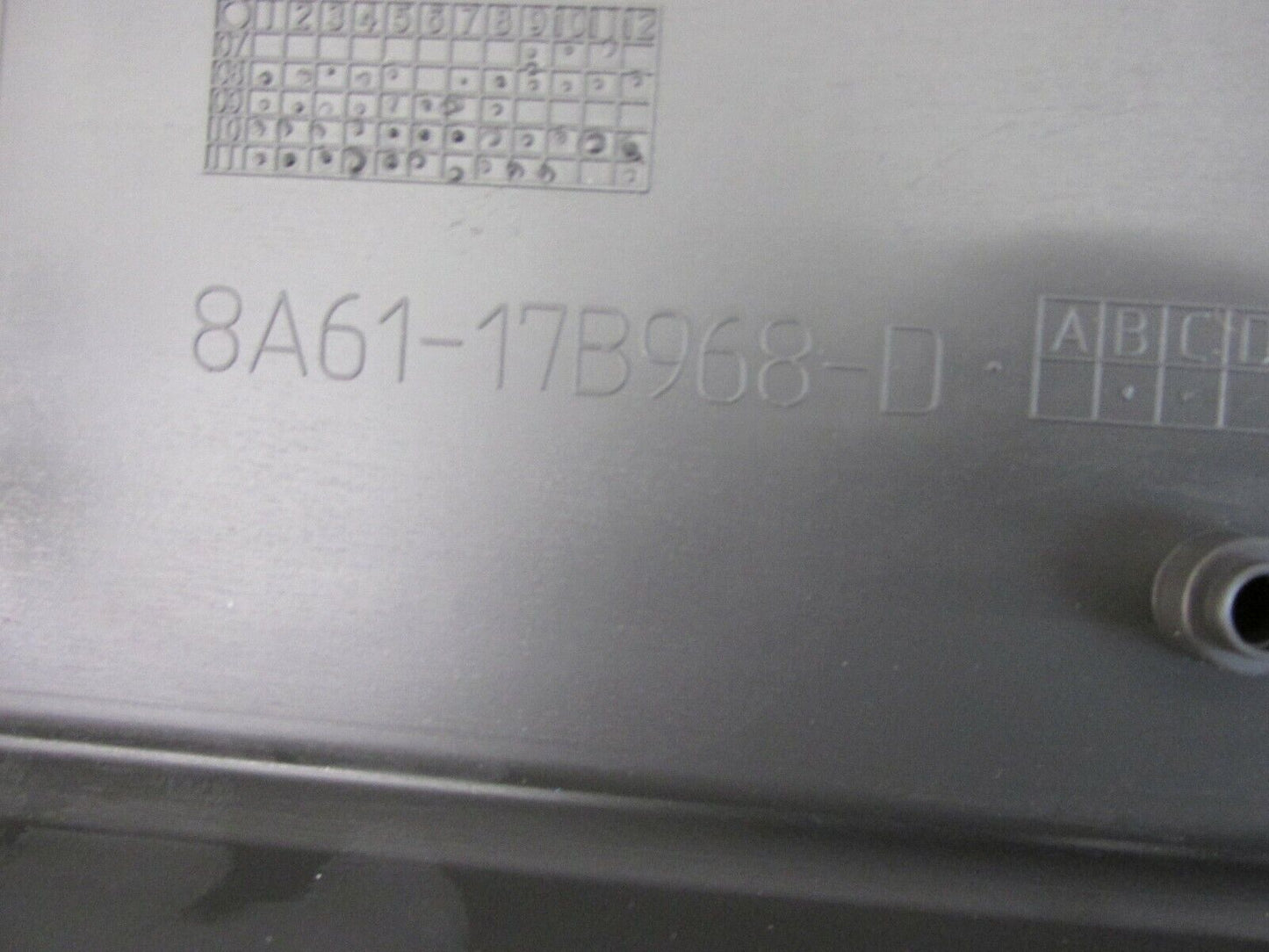 Neu original Ford Fiesta MK7 Grill 8A61 17B968D