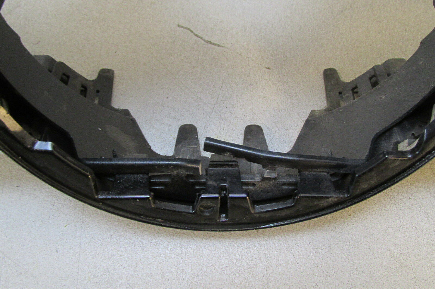 VW Touran original Grill Frontmaske Frontgrill Kühlergrill 5T853653B