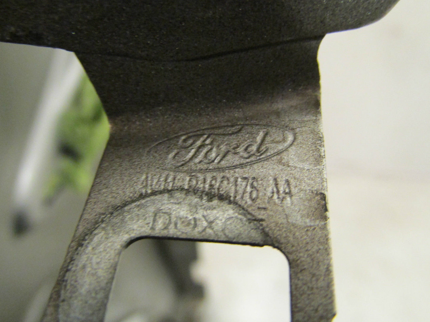 Ford Focus Kotflügel  rechts  Beifahrerseite  Bumper  original Av11 R16015