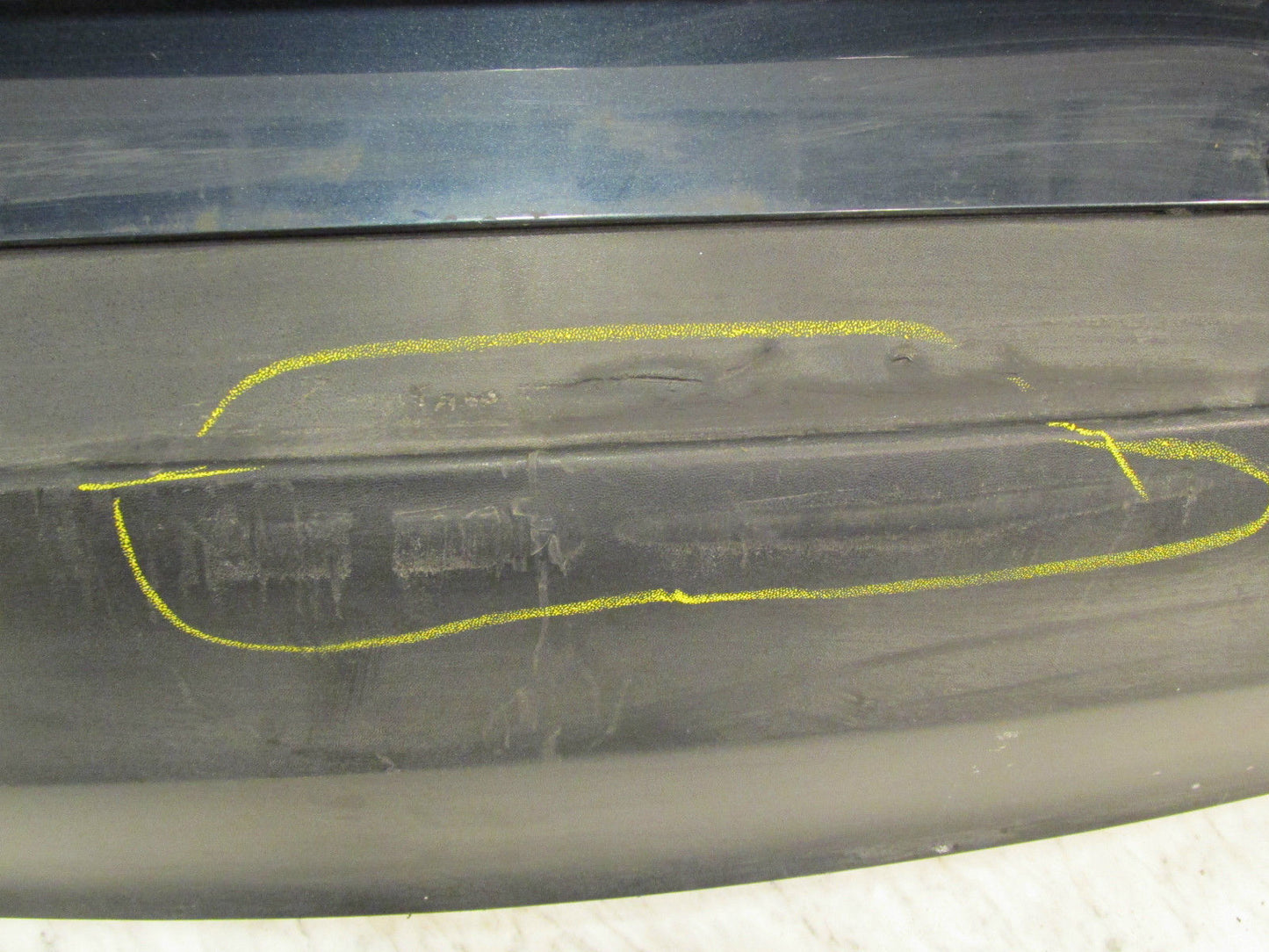 VW Golf V 5 Stoßstange  hinten  Stoßfänger mit Lippe  1K6807421  original