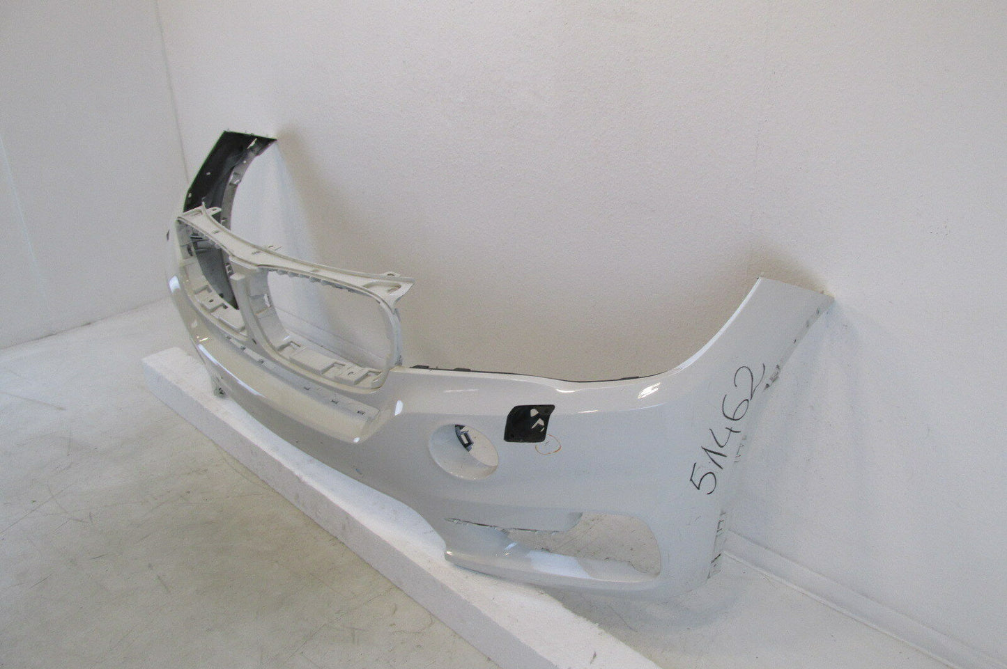 BMW X6 Stoßstange vorne  Stoßfänger  Frontschürze 51117303096 SRA